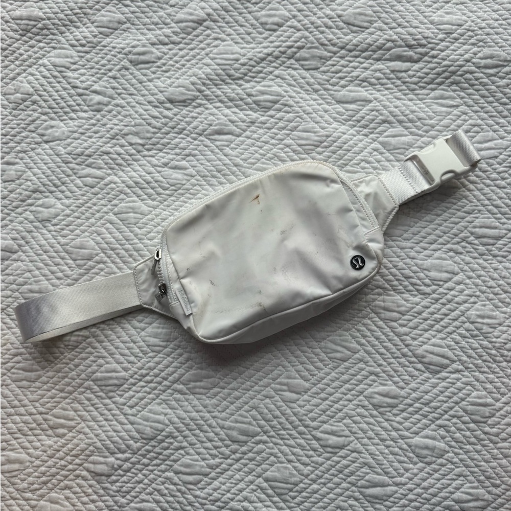 Lululemon Athletica White Men's Belt Bag